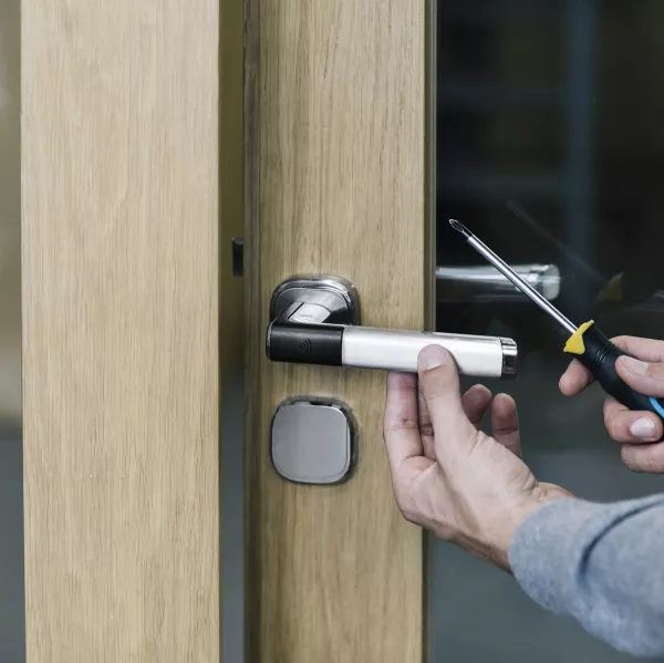 ASSA ABLOY Aperio H100 EURO /ручка электронная беспроводная: купить в Москве